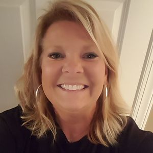 Meet your Posher, Lacy